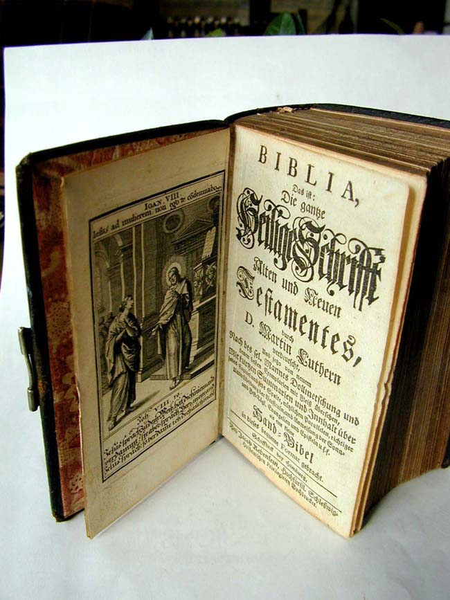 A Beautiful Silver-Mounted HOLY BIBLE Printed in Hamburg in 1737 — image 4