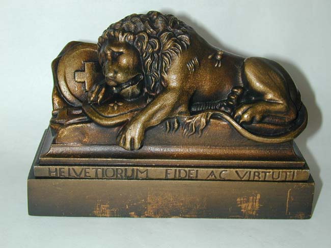 A RARE Pair of BRADLEY & HUBBARD Bronze Bookends Depicting "The Lion of Lucerne" circa 1922 — image 3