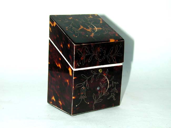 A Fine Antique Tortoiseshell Necessaire with Gold Floral Pique Decoration, circa 1870