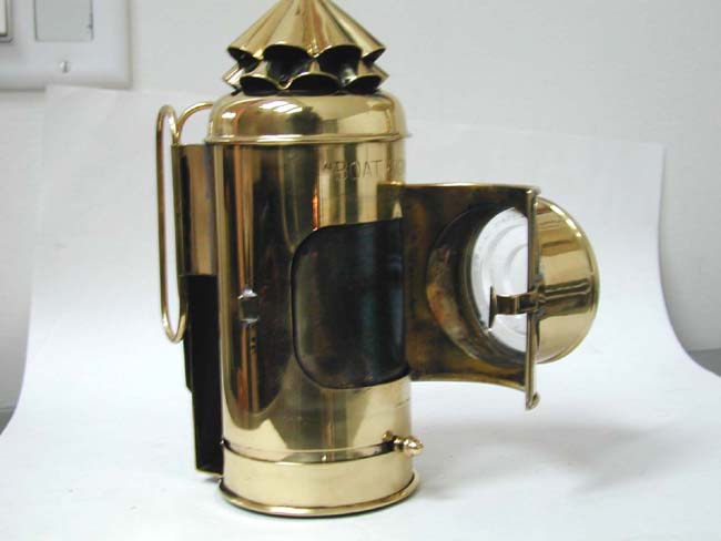 An Early 20th Century All-Brass "BOAT SIGNAL" Lamp by PERKINS MARINE LAMPS CO., Broolyn, N.Y. — image 3
