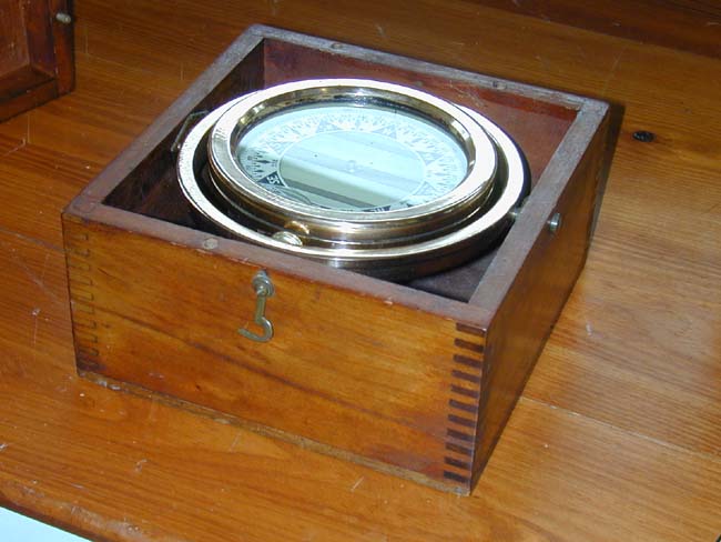 A Fine Boxed Ship's Compass by POLARIS circa 1910-1930 — image 2