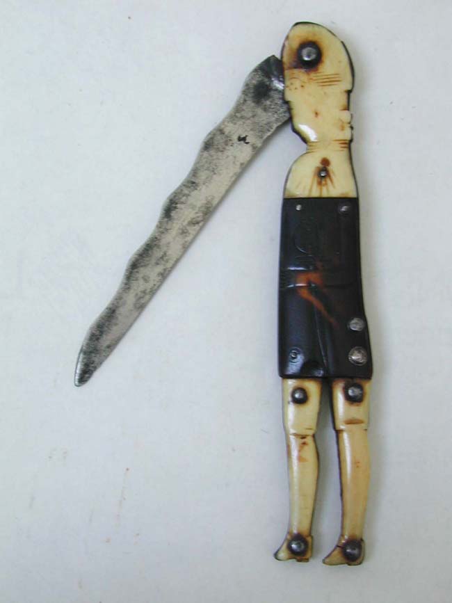 A Rare 18th Century Revolutionary War period "Hessian" Soldier Folding Pocket Knife made of bone and horn circa 1775-1780