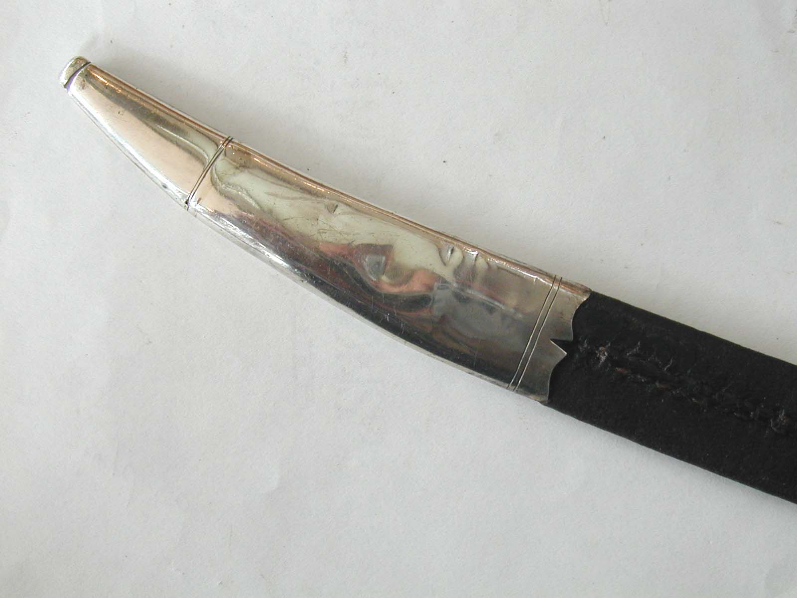 EXCEEDINGLY RARE SIGNED AMERICAN NAVAL OFFICERS SILVER HILT SWORD BY LEMEUL WELLS, NEW YORK, CIRCA 1795 — image 10