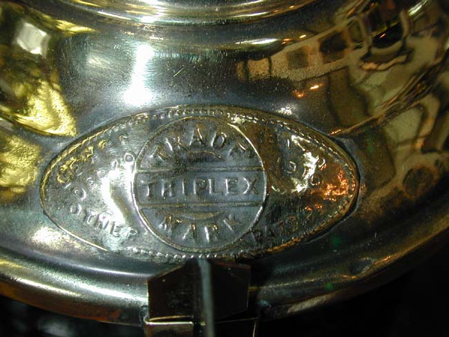 A fine American Combination Port/Starboard Lamp by TRIPLEX of Connecticut circa 1913 — image 3
