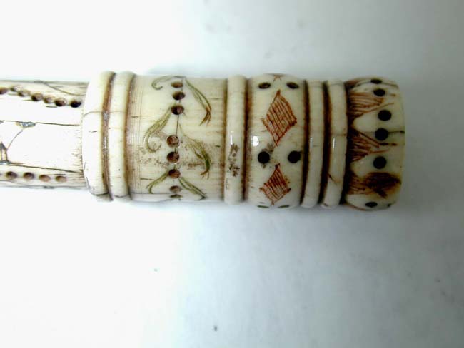 A Napoleonic Prisoner-of-War Bone Needlecase With Name of "E.CILEY" circa 1800 — image 3