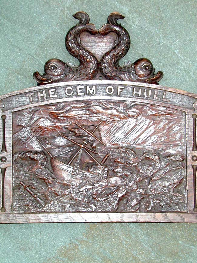A Carved Oak Pediment from the Ship "GEM" of Hull circa 1866 — image 2