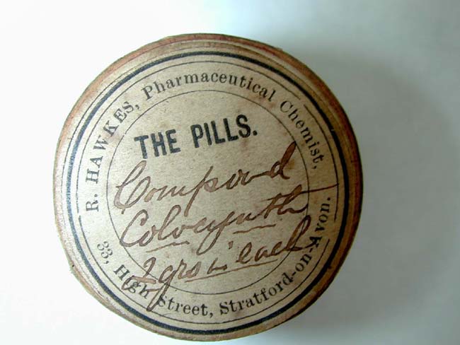 A 19th Century English Apothecary Set in a Mahogany Case circa 1830 — image 7