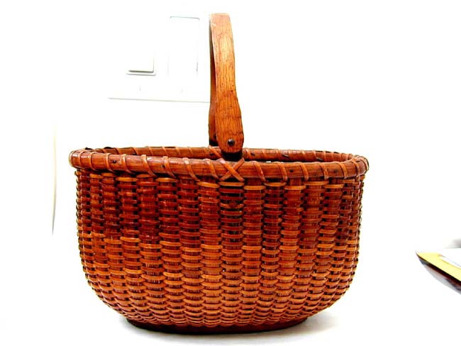 A Rare Oval Nantucket Basket by Ferdinand Sylvaro circa 1910. — image 3
