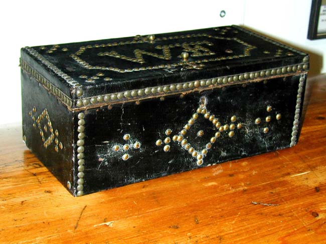 An Early 19th century American Brass Decorated Leather Covered Document Box circa 1820 — image 2