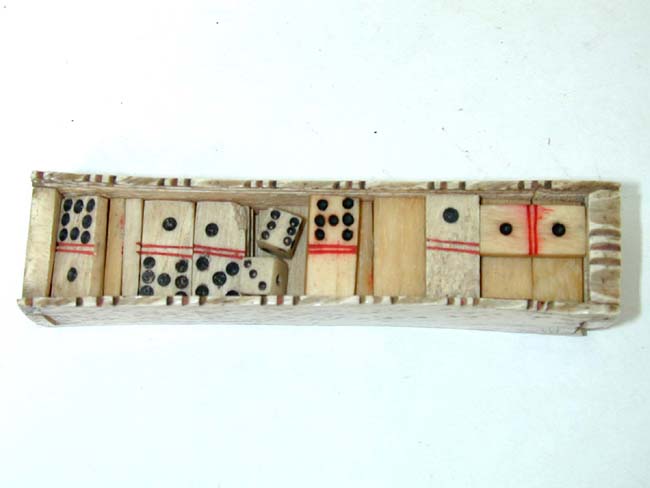 A Late 18th or Early 19th Century Napoleonic Prisoner of War Bone Games Box — image 4