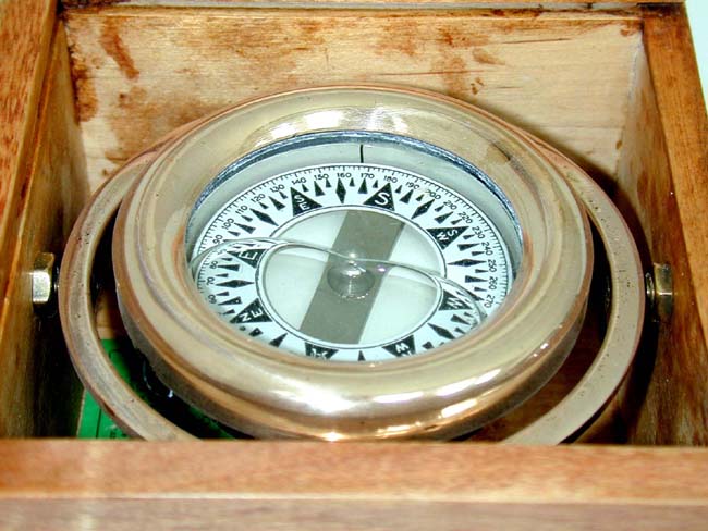 A Small Early 20th Century 'Rose' Bronze Lifeboat Compass in a Dovetailed Birchwood Box — image 2