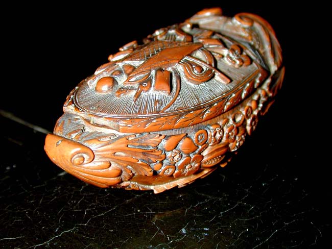 A Napoleonic Period Carved Walnut Snuff Box in the form of a ship circa 1795 — image 2