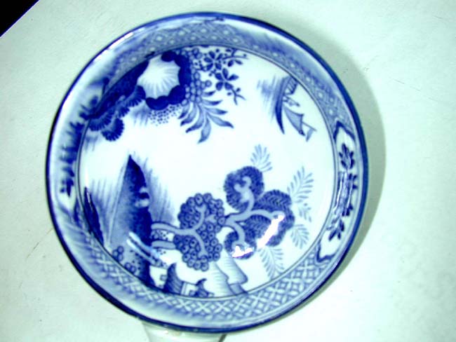 A 19th century Staffordshire Transfer Printed Porcelain Ladle circa 1825 — image 2