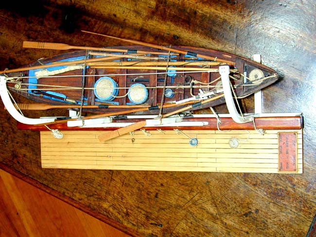 A Fine mid 20th century Model of a New Bedford Whale Boat circa 1870 — image 3