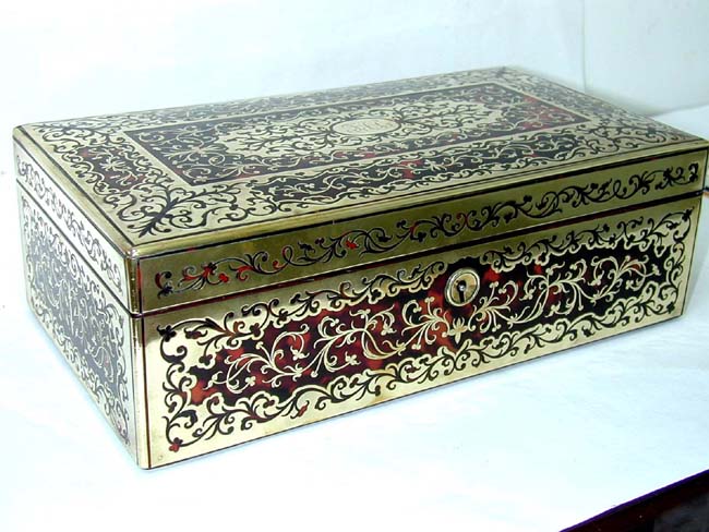 An Exceptionally Fine 19th century Boule Box
