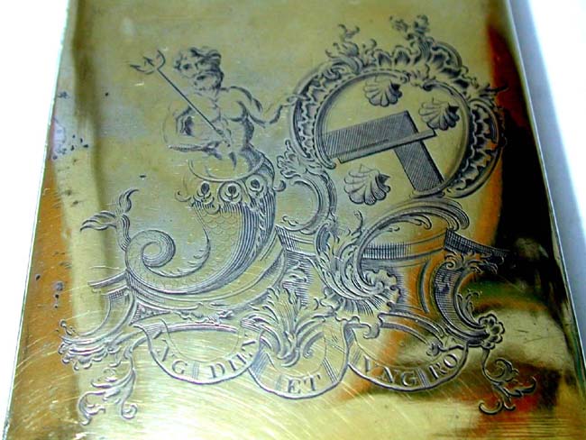 A Fine and Rare George III Engraved Silver-Gilt Card or Cheroot Case by Thomas Wallis, London, ca. 1765 — image 4