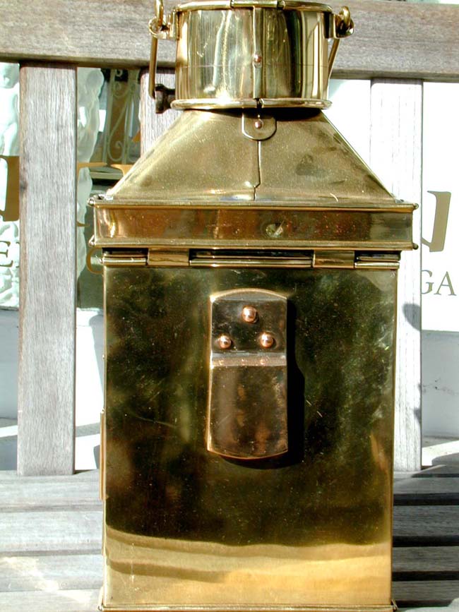 A Magnificent British made Ship's Bulkhead Lamp of the highest quality and dated 1902. — image 4