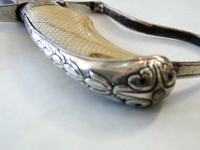 A Fine American Silver-Hilted Mounted Officer's Saber circa 1810-1815 — image 4