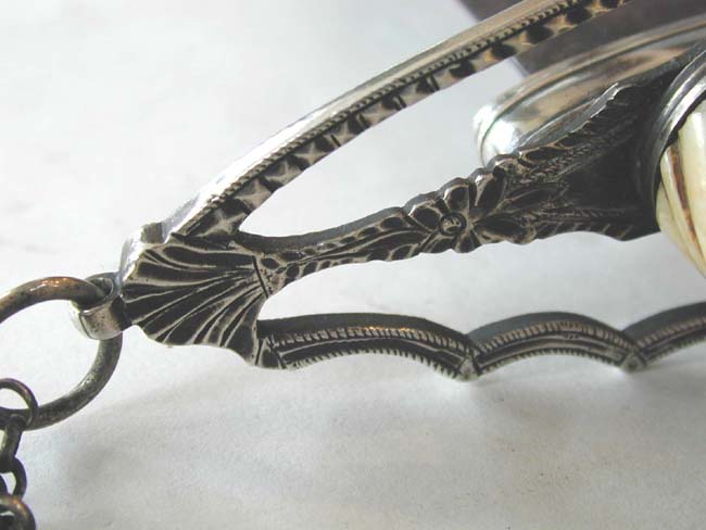 An American Revolutionary War period Lion Head Silver Hilted Short Saber circa 1750-1780 — image 3
