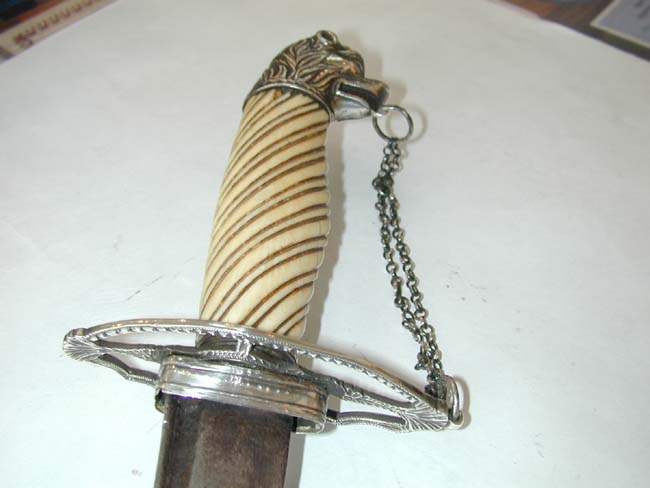 An American Revolutionary War period Lion Head Silver Hilted Short Saber circa 1750-1780 — image 5