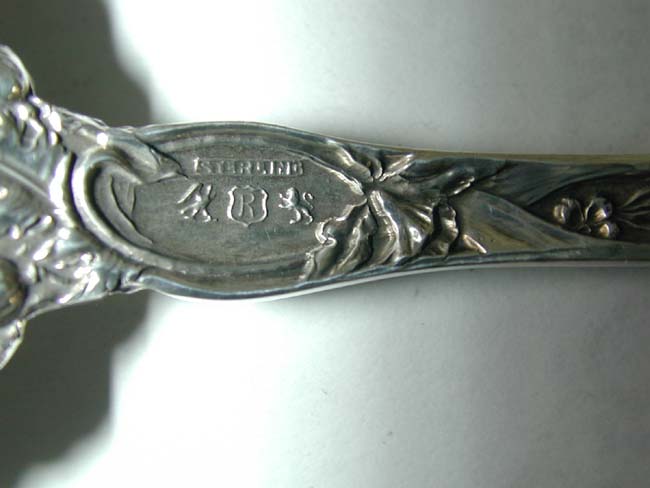 A Beautiful Pair of American Sterling Silver Serving Pieces in the Les Six Fleurs pattern by Reed & Barton circa 1900. — image 3
