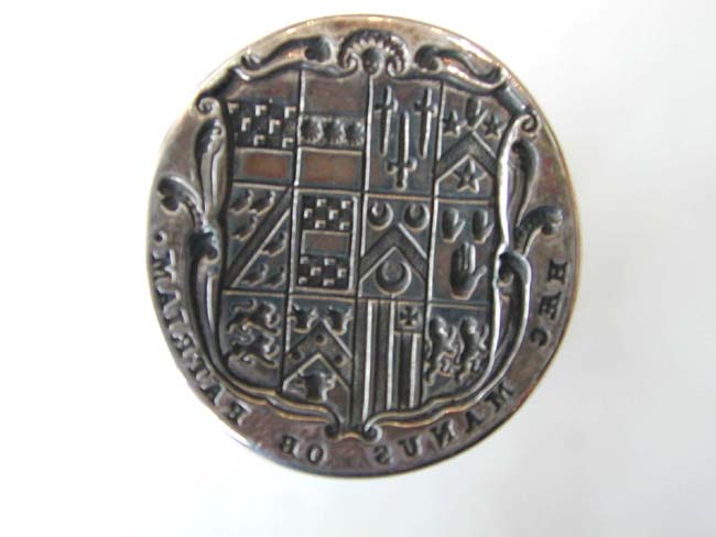 An Early 18th century Silver-Mounted Ivory Desk Seal with the arms of Sir John Shuckburgh — image 2