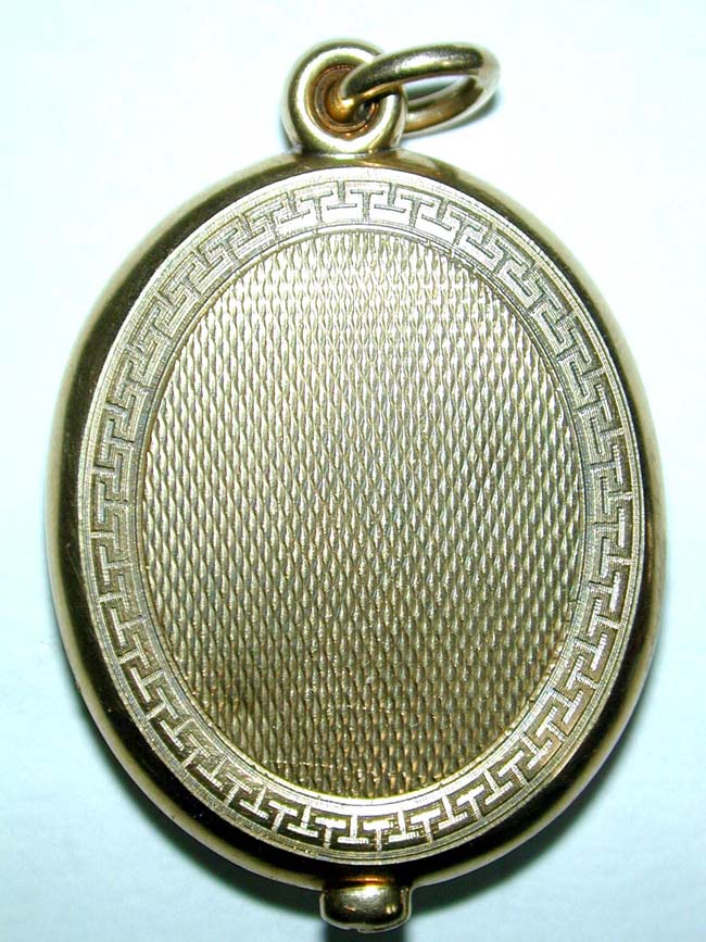 A Fine 19th century English Gold Locket with Beautiful Carved Intaglio of a Ship circa 1870 — image 2