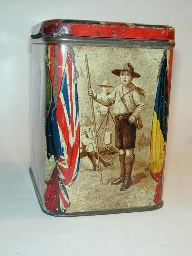 A Lozenze Tin circa 1914 Featuring Portraits of Admiral Sir John Jellicoe, Field Marshall Sir John French and Earl Kitchener of Khartoum, Secretary for War — image 3