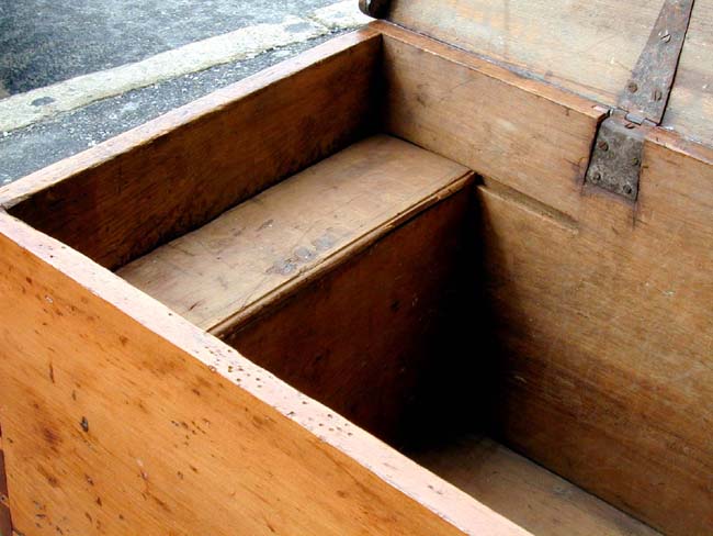 A Wonderful 19th century American Pine Seaman's Chest circa 1830. — image 7