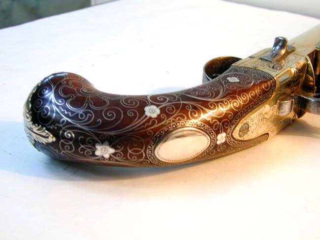 A Magnificent 18th century British Double Barrelled   Silver mounted Flintlock Pistol by John Parkes of London circa 1770. — image 3