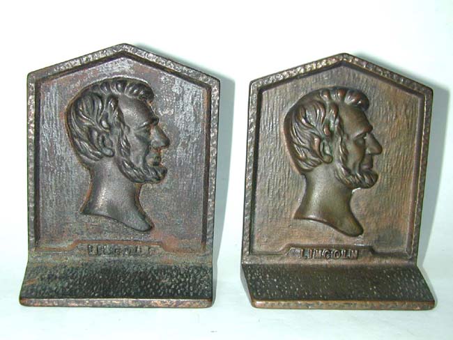 A Pair of Antique Bookends Featuring 'Abraham Lincoln' circa 1900-1910