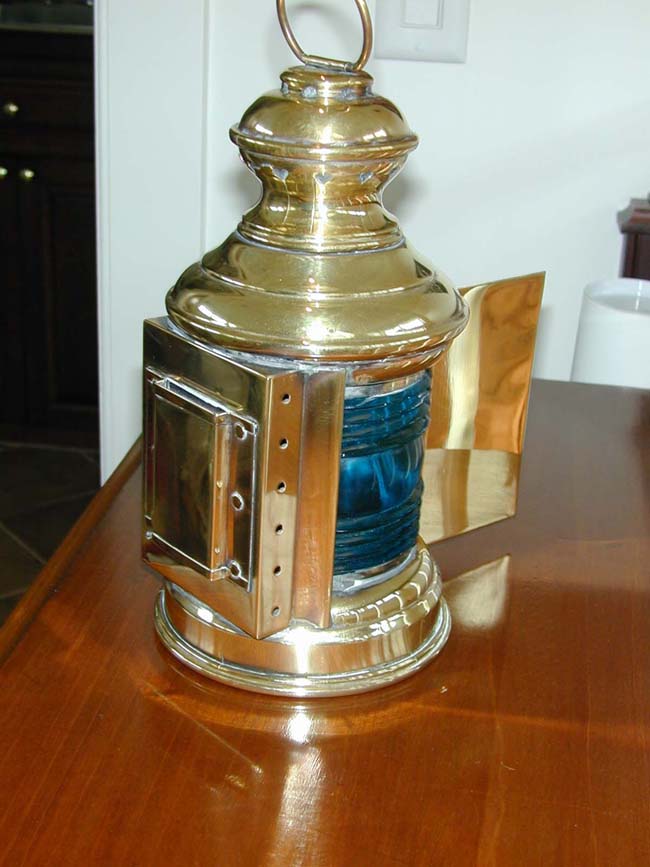 A Very Nice Small Combination Ship's Port & Starboard Running Light circa 1910. — image 3