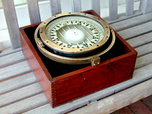 A Large Early 20th Century Boxed 'Ritchie of Boston' Ship's Compass — image 3
