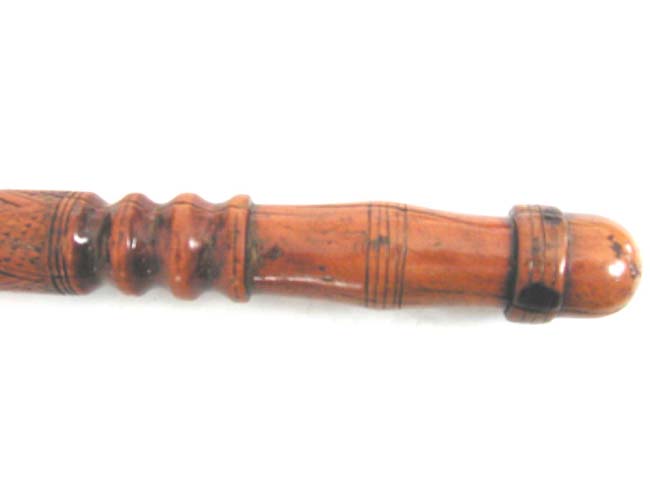 A Rare English Carved Boxwood Sailor's Fid or Love Token with Acorn Finial     circa 1700-1720 — image 2