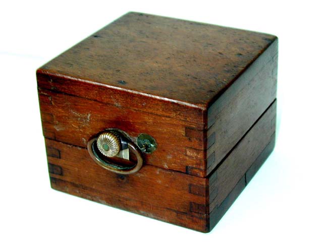 A Wonderful late 19th century French Railroad 'Stationmaster's' two day Chronometer — image 5