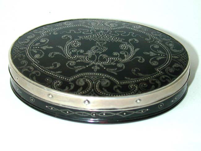 An early 18th century Silver Mounted Tortoiseshell Snuff Box with Magnificent Silver Pique Work circa 1720.