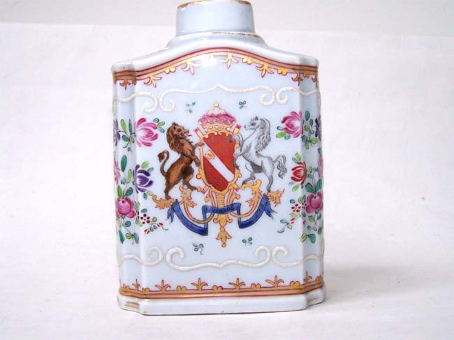 A Late 19th Century Samson Armorial Tea Caddy Jar