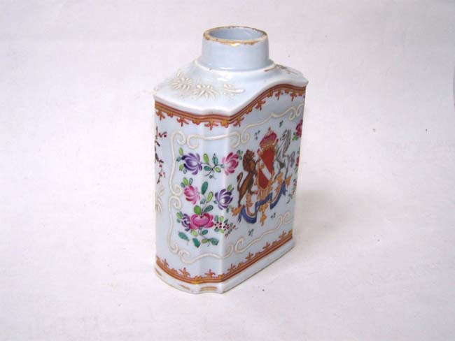 A Late 19th Century Samson Armorial Tea Caddy Jar — image 2