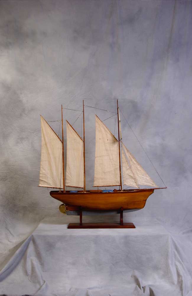 English Victorian Three-Masted Pond Boat c.1900