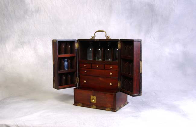 Brass Mounted Mahogany Ship Captain's Medicine Chest circa 1800 - 1830 — image 2
