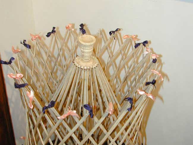 Whalebone Swift on One-Drawer Stand circa 1850 — image 4