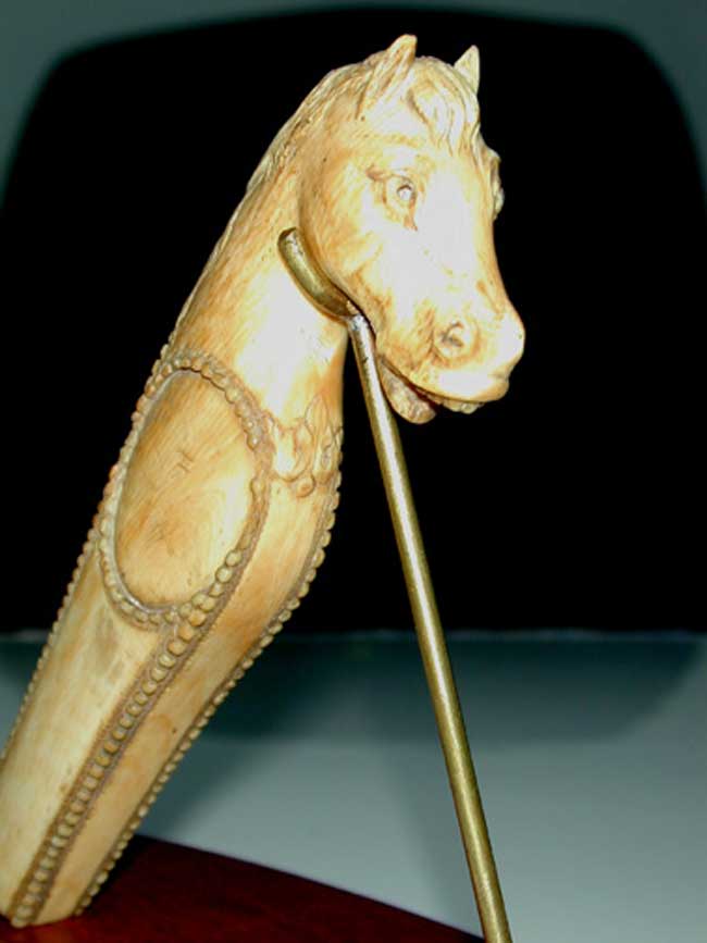18th Century Carved Ivory Handle in the Form of a Horse — image 2
