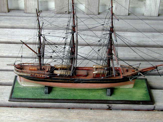 Small 19th Century Sailor-Made Model of a Clipper ship — image 4