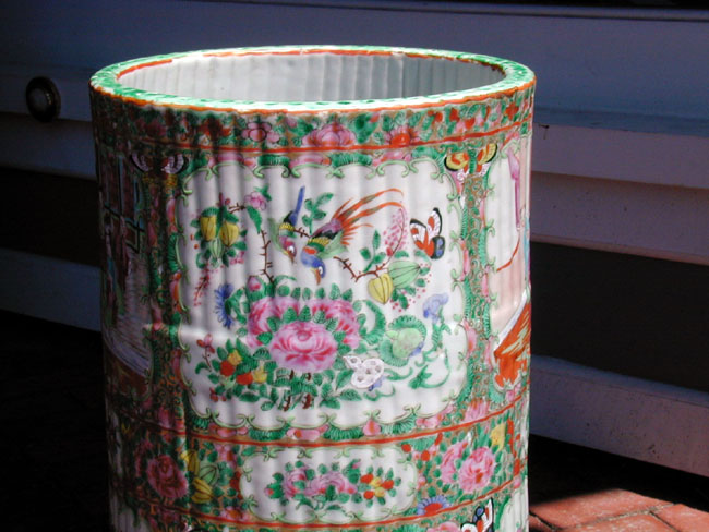 A Rare 19th Century Fluted Rose Medallion Umbrella Stand circa 1840 — image 3