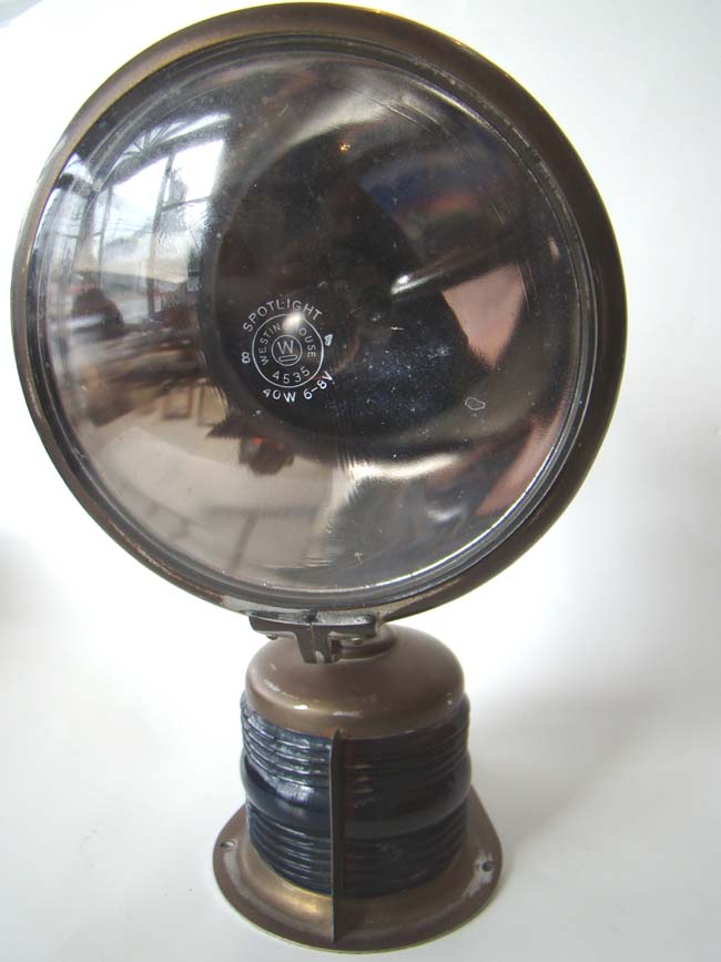 An attractive vintage Perkins Marine Lamp Co. (PERKO) combination spotlight and port & starboard lamp circa 1930 — image 2