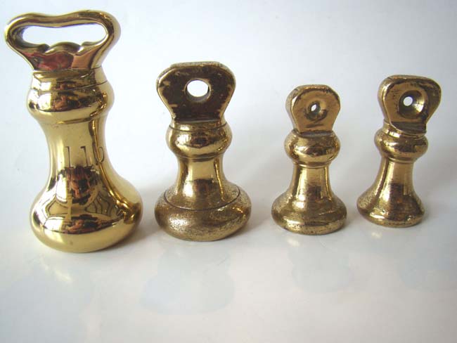 A late 19th century set of scales made by W. H. Gardner, London — image 2