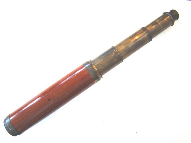 A good early 19th century three-draw telescope with mahogany barrel by William Dowling of London circa 1820. — image 3