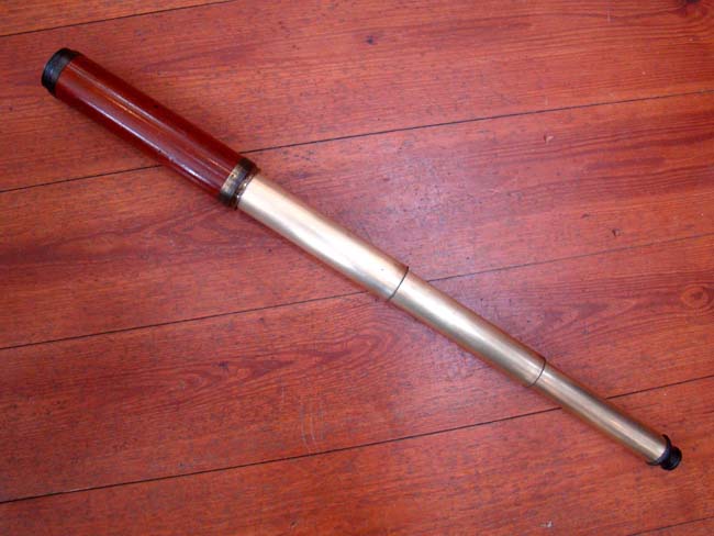 A good early 19th century three-draw telescope with mahogany barrel by William Dowling of London circa 1820.