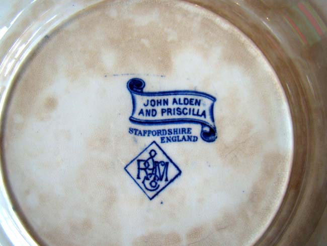 An historic souvenir plate circa 1908 depicting pilgrims John Alden and Priscilla — image 2