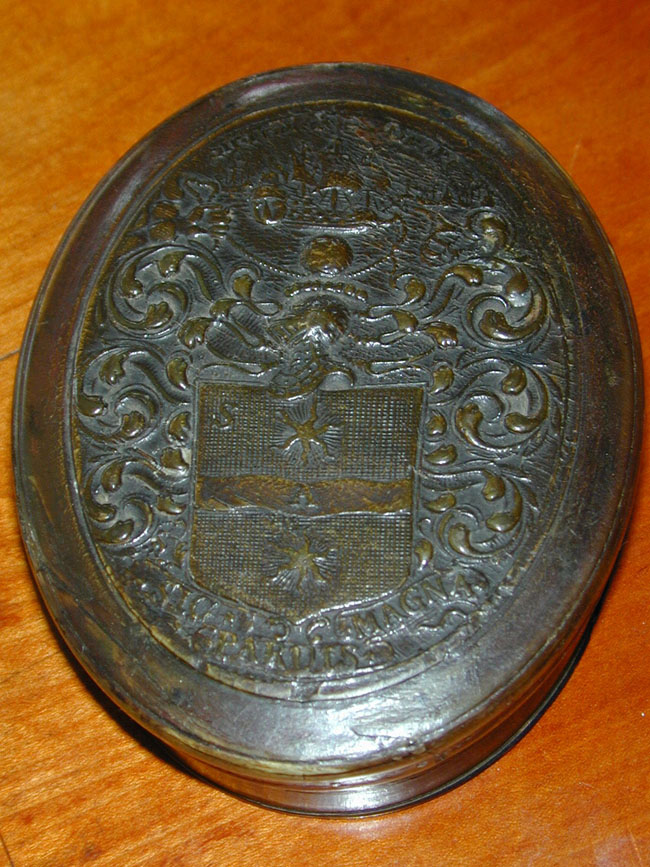 An Early 18th Century Admiral Sir Francis Drake Horn Tobacco Box Circa 1712